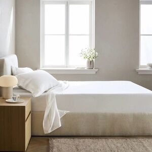Quince Queen white Lithuanian linen top sheet